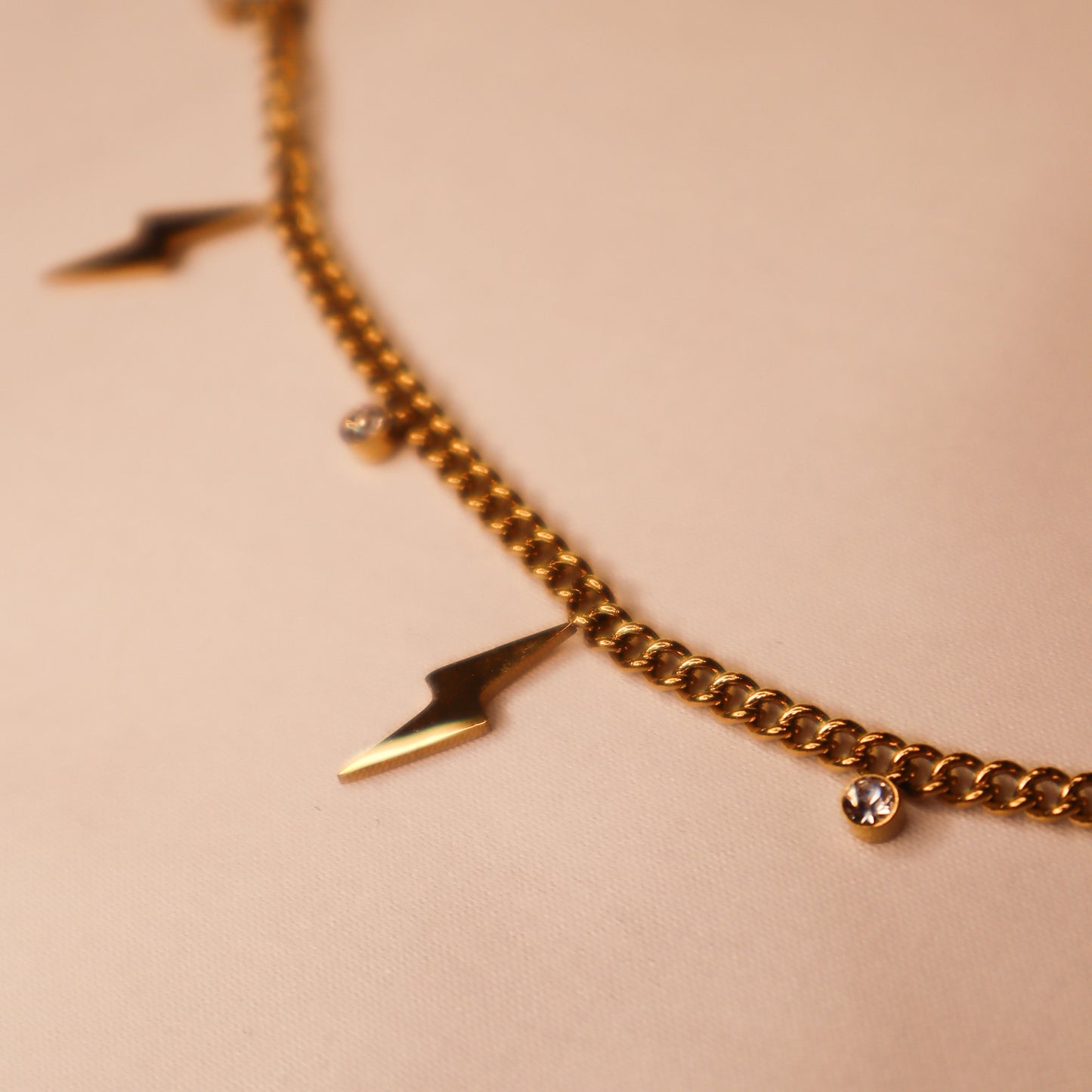 Collier Storm